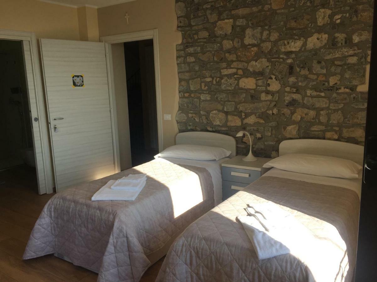 Costa Valle Imagna Residence La Canonica מראה חיצוני תמונה